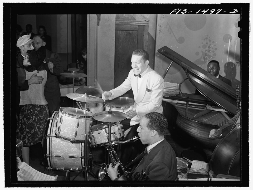 Jack Delano, 'Red' Saunders and his band at the Club DeLisa, Chicago, April 1942