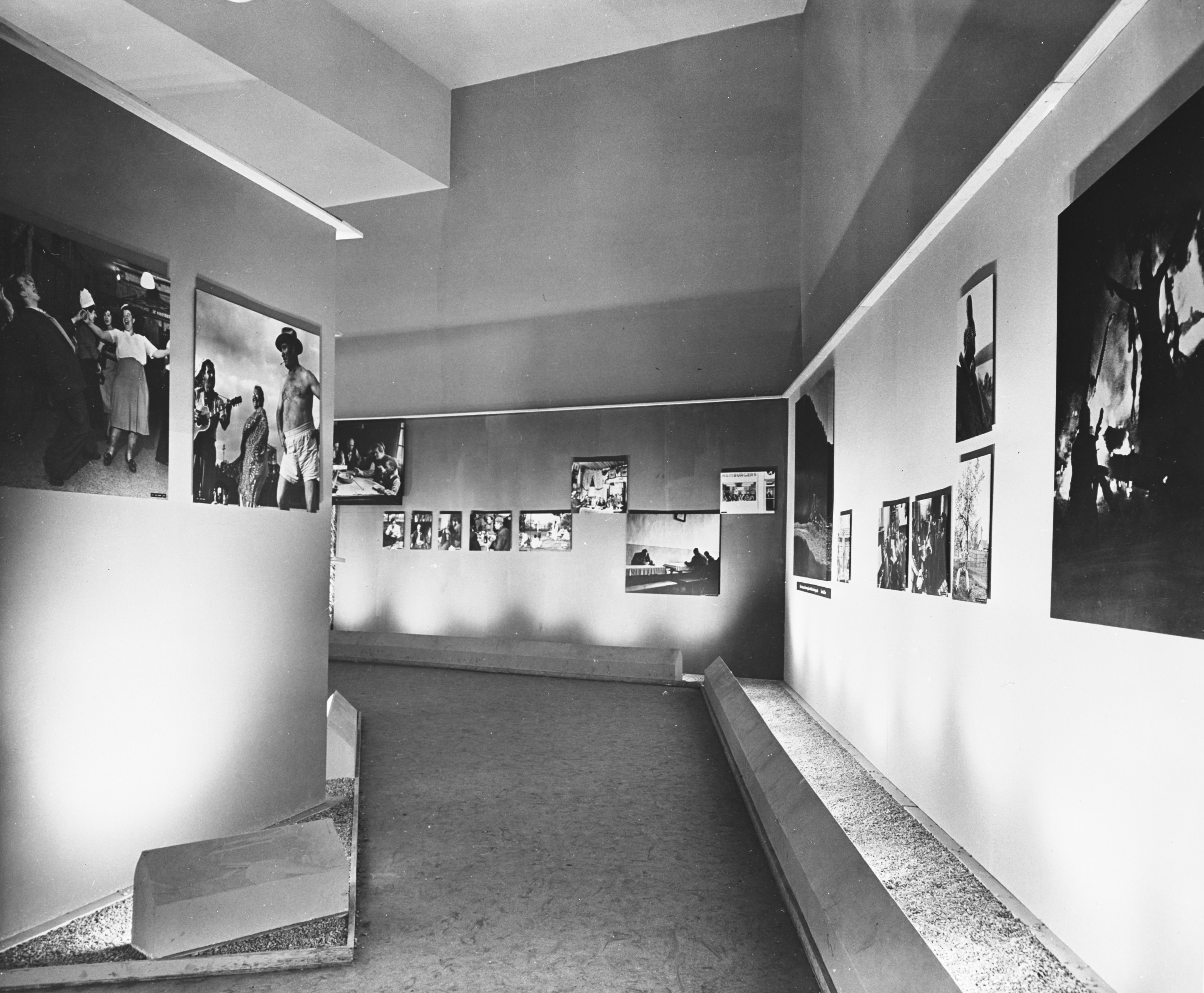 Family of Man tour exhibit, Lay-out (DPLA 9881c46d)