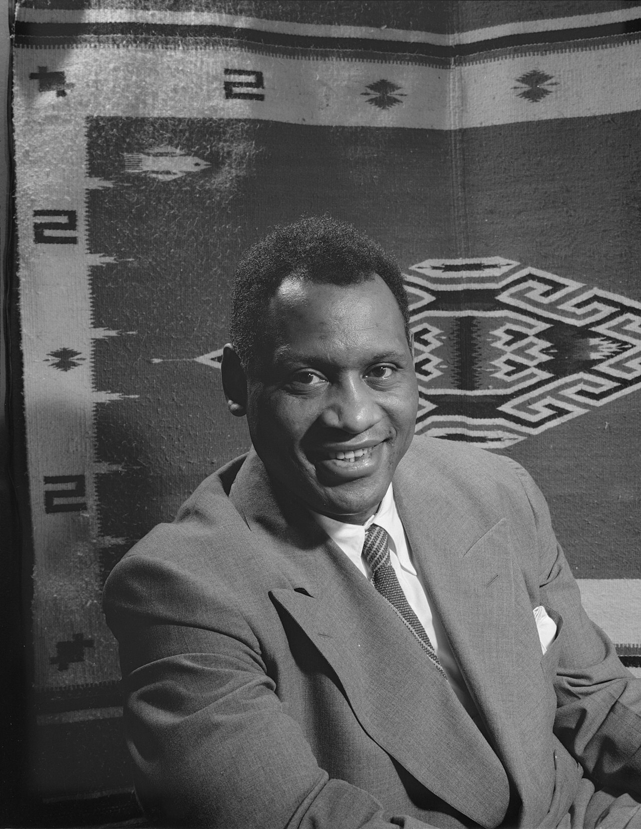 Gordon Parks, Paul Robeson, baritone and activist, Washington D.C., June 1942