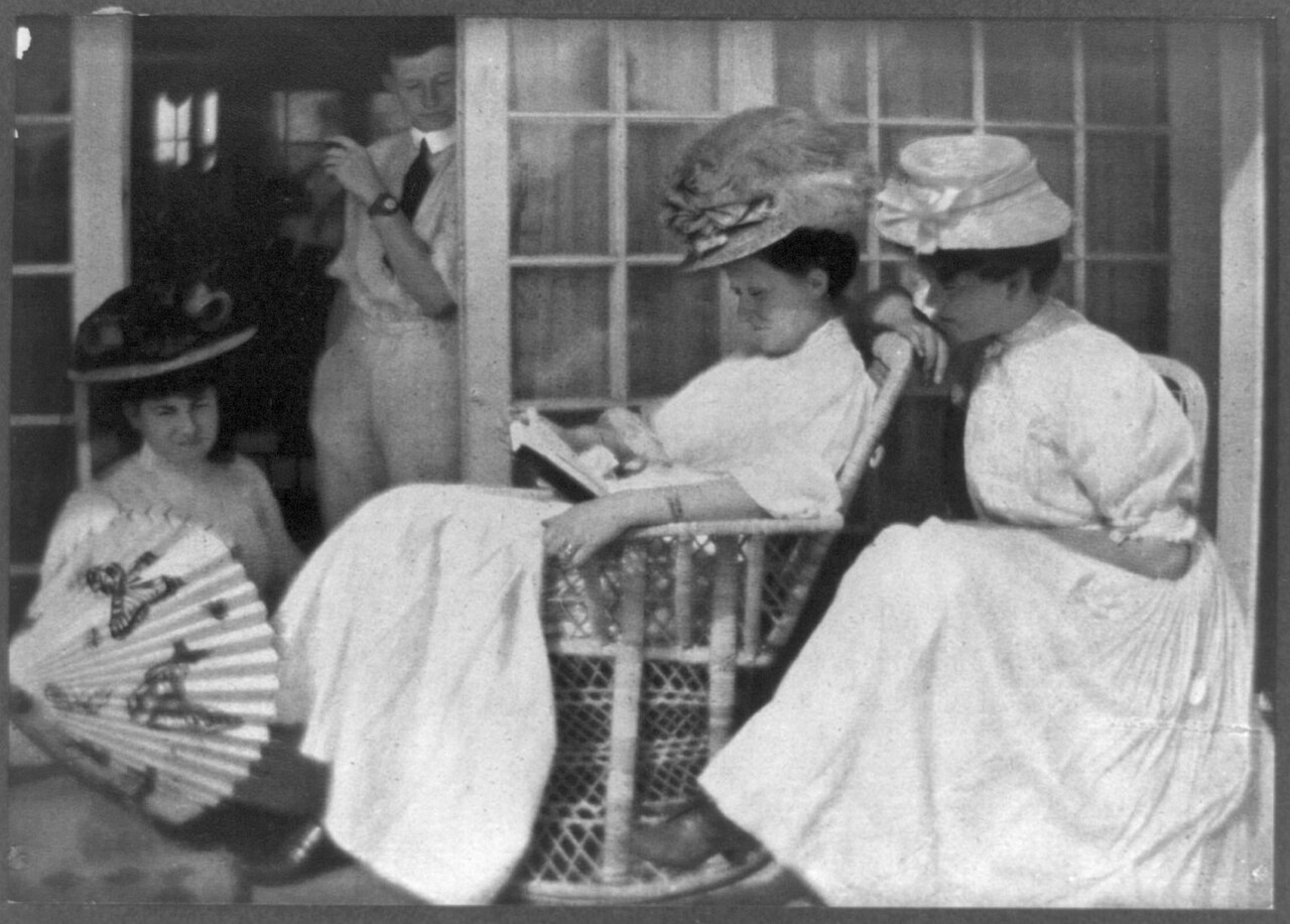 Edward Steichen, On the House-Boat 'The Log Cabin', 1908